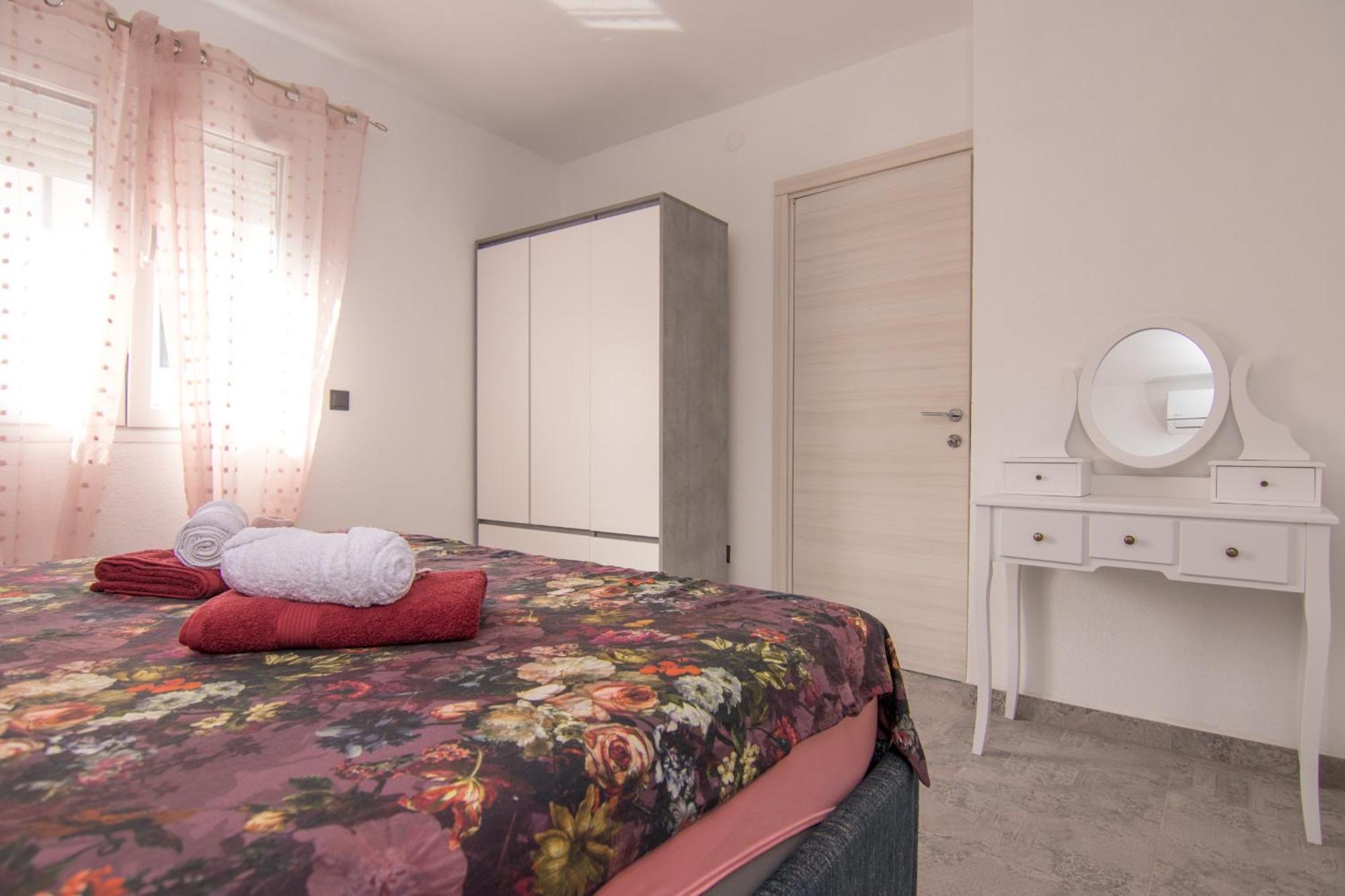 Apartments Flowers كرك المظهر الخارجي الصورة